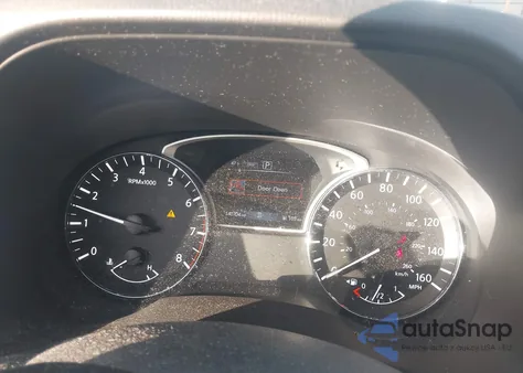 2018 Nissan Pathfinder S from USA, damaged, VIN 5N1DR2MM9JC651882